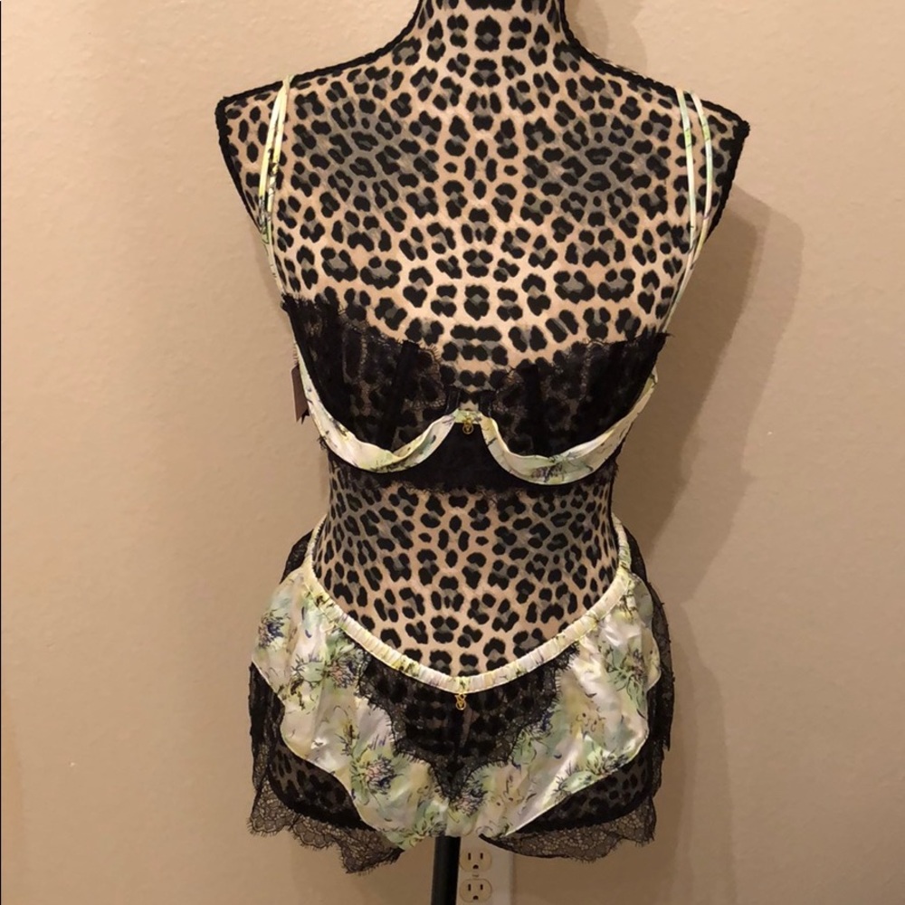 Victoria’s Secret Bra and Panty set